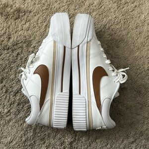 Nike Women’s Legacy Lift Platform Sneaker, size 10, brown tan and white.